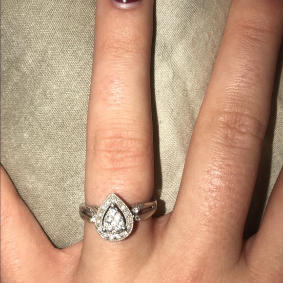 Kay ring - Picture 2 of 3